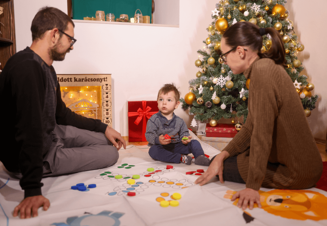 Családi takaró-társasjátékszett állatokkal, 150*180 cm